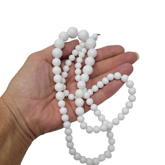 Vintage White Graduated Beaded Opera Necklace 31" Resin Classic Layering - Picture 2 of 9